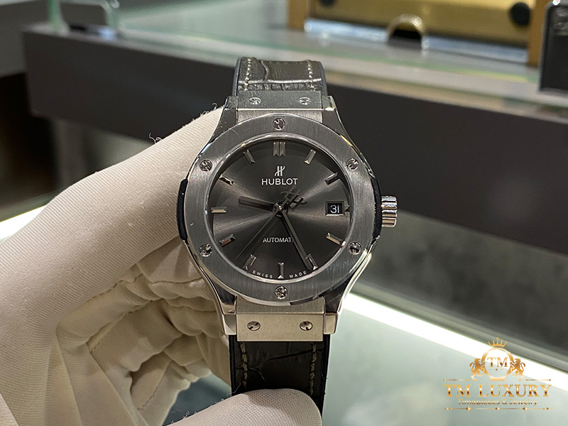 hublot-classic-fusion-grey-lady-replica-01