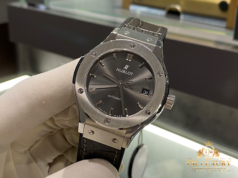 hublot-classic-fusion-grey-lady-replica-02