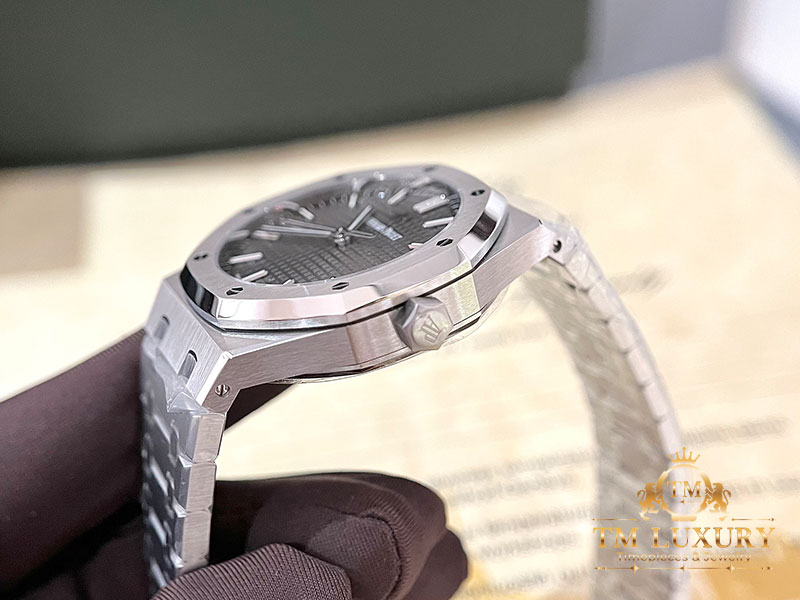 dong-ho-audemars-piguet-royal-oak-grey-15500-04