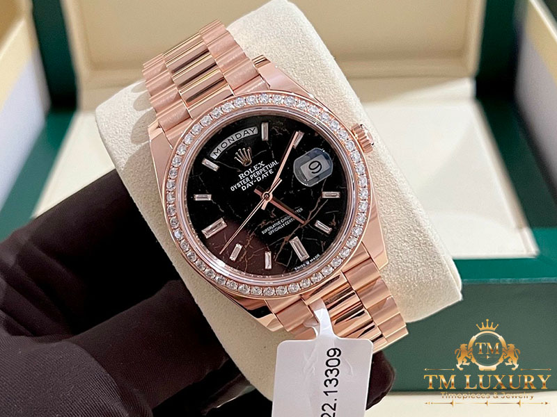 Đồng Hồ Rolex Day Date 228345 Rose Gold 40 mm Mặt Thạch Anh