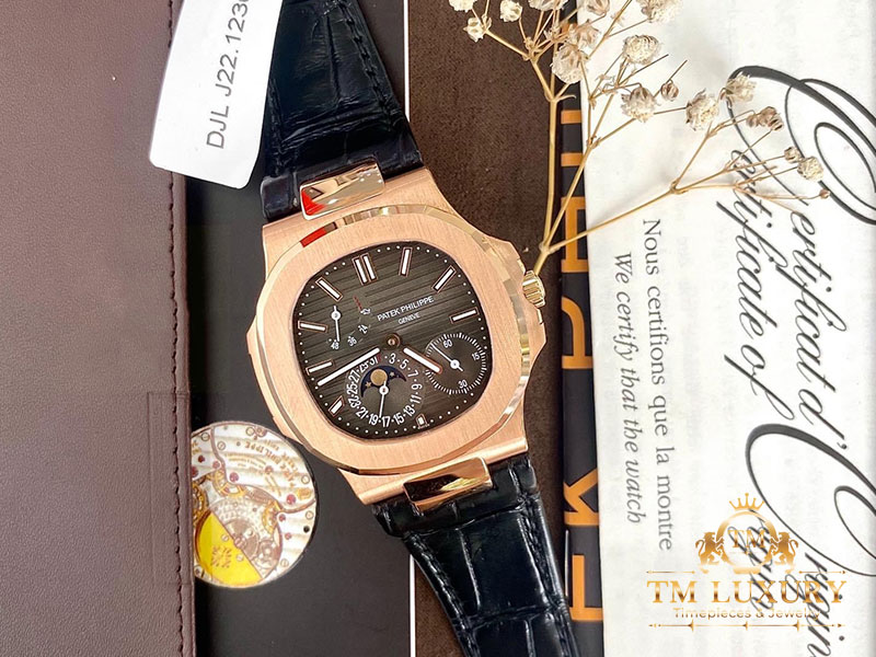 PATEK PHILIPPE NAUTILUS 5712R 001 VÀNG KHỐI 18K CHẾ TÁC 