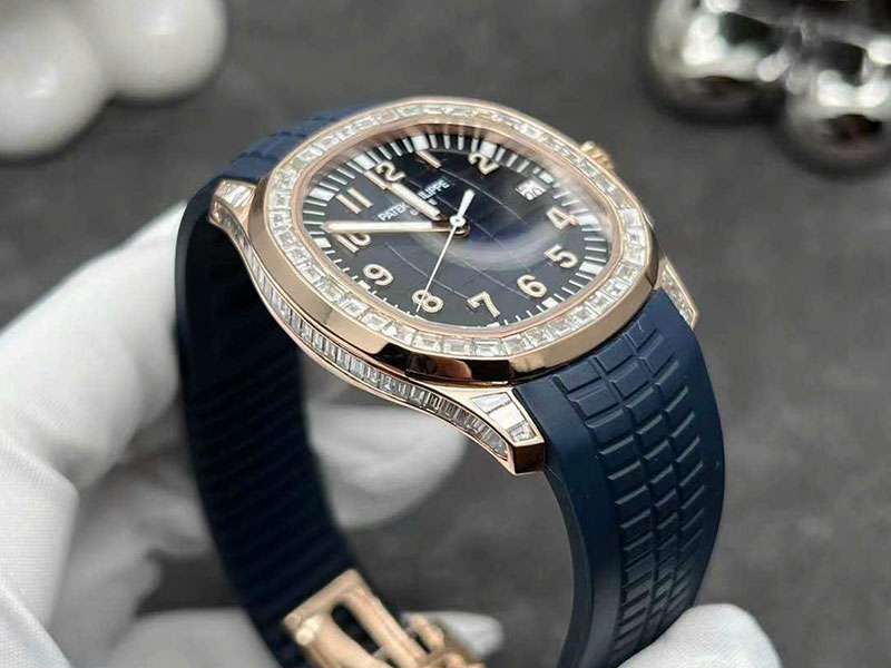 dong-ho-patek-philippe-aquanaut-5167-300r-vang-khoi-01