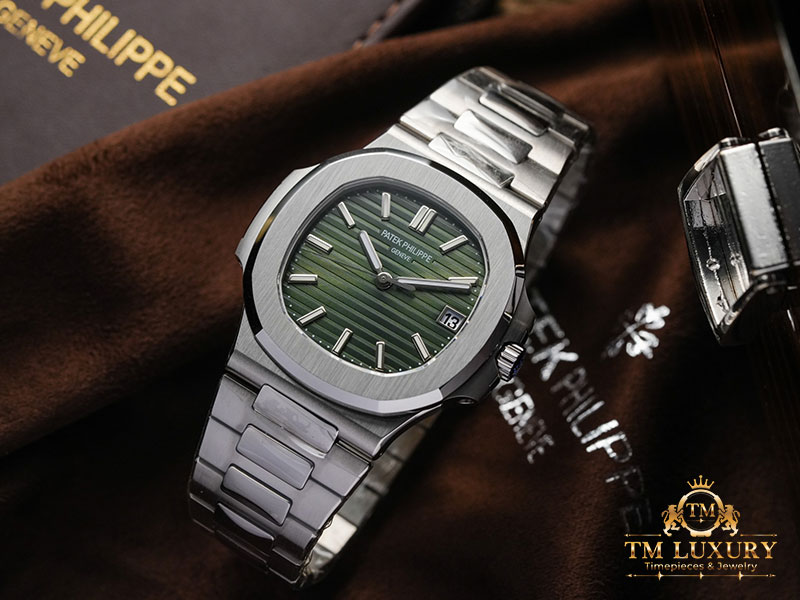 Patek Philippe Nautilus 5711/1A - 014 Mặt Số Xanh Oliu