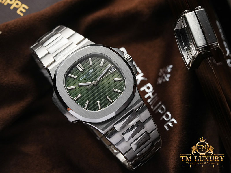 Đồng Hồ Patek Philippe Nautilus 5711/1A - 014 Mặt Số Xanh Oliu 