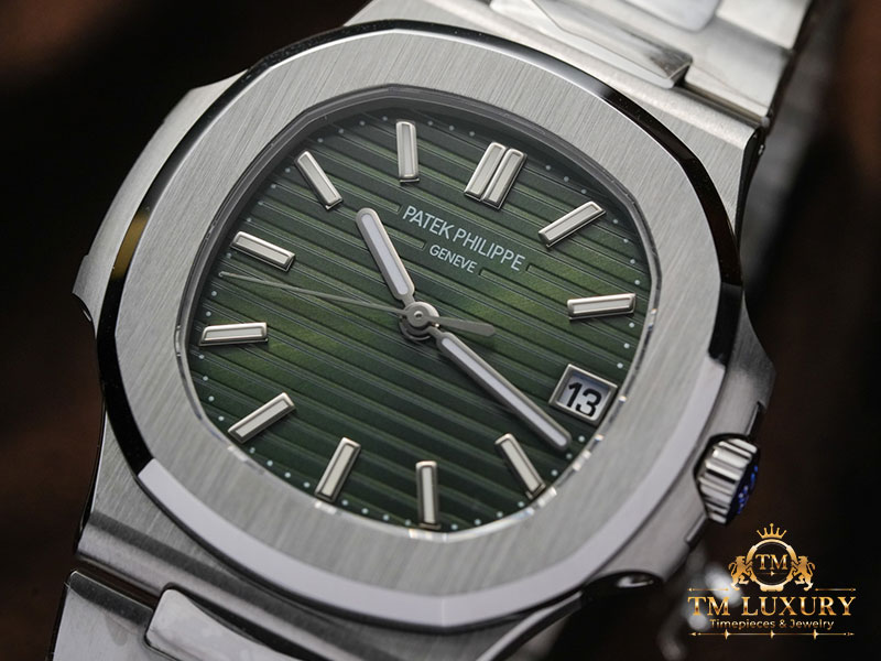 Đồng Hồ Patek Philippe Nautilus 5711/1A - 014 Mặt Số Xanh Oliu 